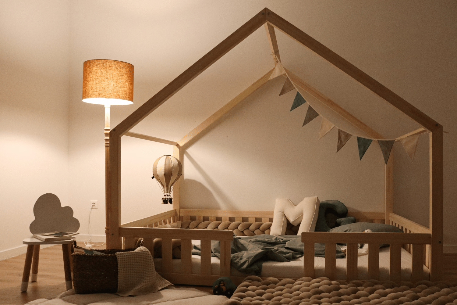 Cama Casinha RW 80x160 Cama Casinha RW 80x160