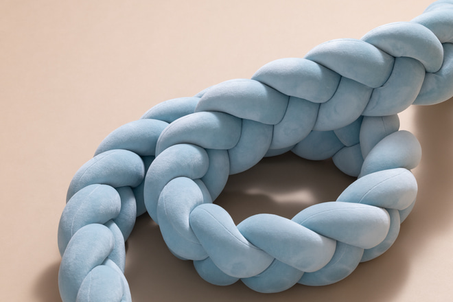 Pletený mantinel postýlky 3 Klasy – Ice Blue