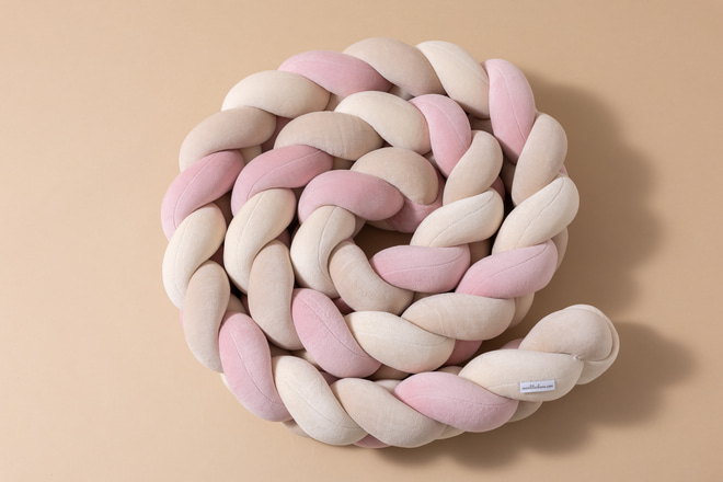 Powder Pink, Almond and Beige Bed Bumper - 3 Ropes