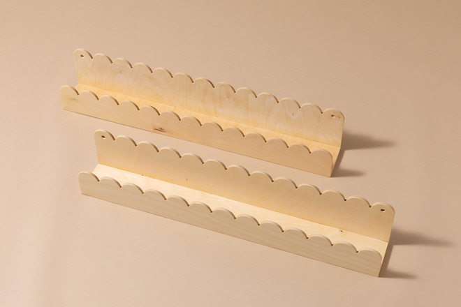 Set of 2 Shelves with Scalloped Edge - Natural