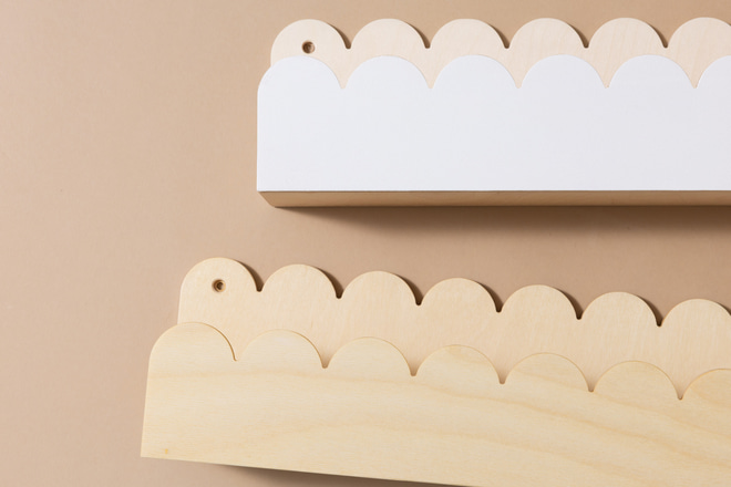 Set of 2 Shelves with Scalloped Edge - Natural