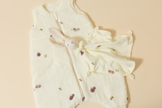 Wild Orchard Sleeping Bag With Legs