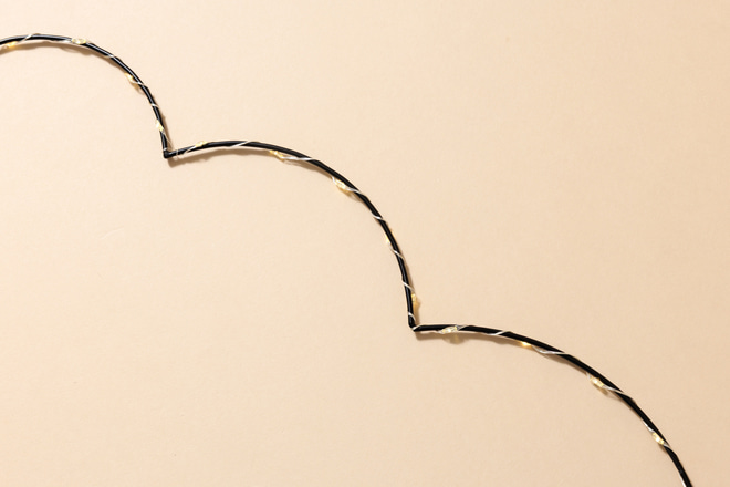 Guirlande Lumineuse LED en Fil Métallique Noir - Nuage