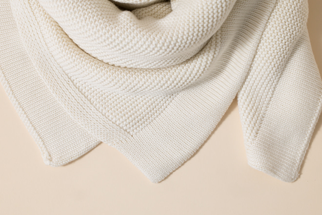 Strickdecke Ecru