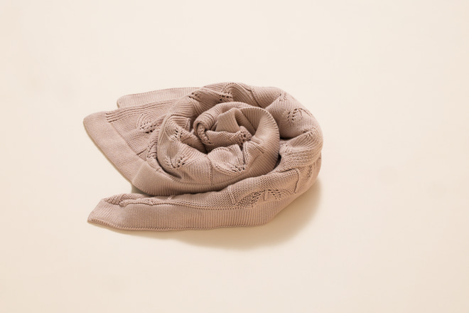 Bamboo Blanket Ivy Pastel Pink
