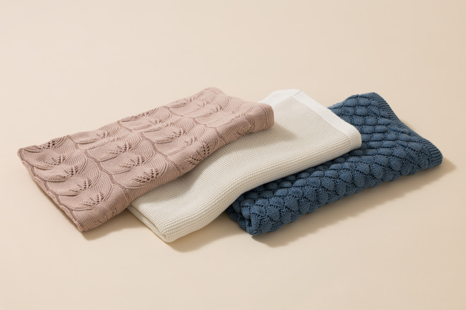Bamboo Blanket Ivy Pastel Pink
