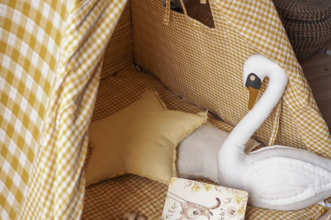 Double Sided Honey Checkered Muslin Tipi with Mat