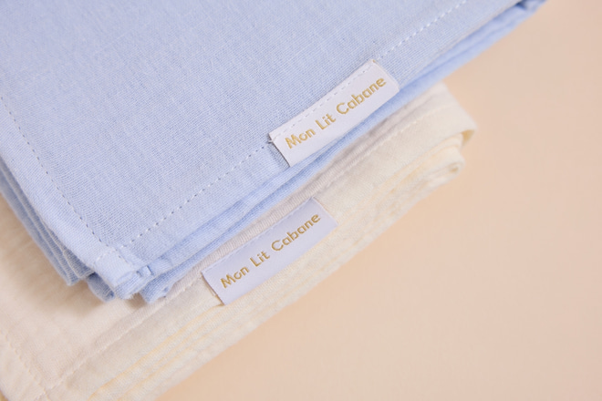 Set of 2 Muslin Cloths - Baby Blue and Vanilla