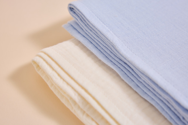 Set 2 2 Musselin-Tüchern - Babyblau und Vanille