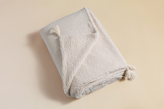 Double Sided Cotton Muslin and Boucle Blanket - Natural
