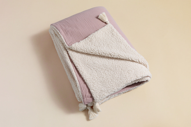 Divpusēja muslīna un Bouclé sega – pūderrozā - 1