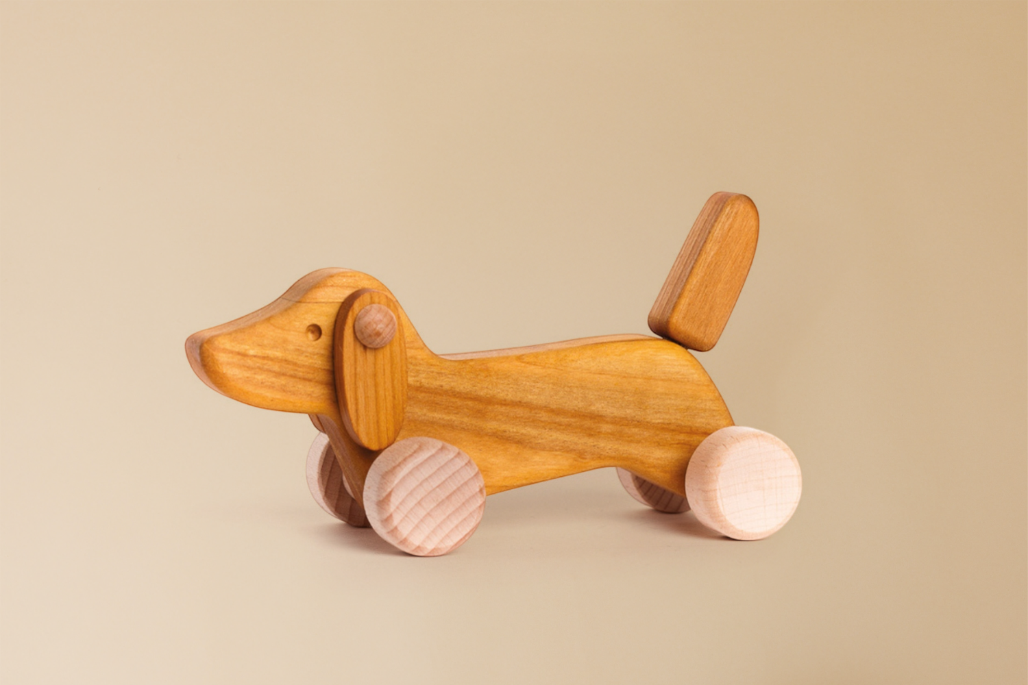 Brinquedo de Madeira Dachshund Brinquedo de Madeira Dachshund
