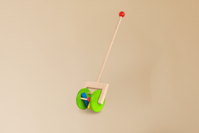 Jouet en bois - Push Toy Hochet Jouet en bois - Push Toy Hochet