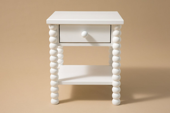 Table de Chevet - Perlés