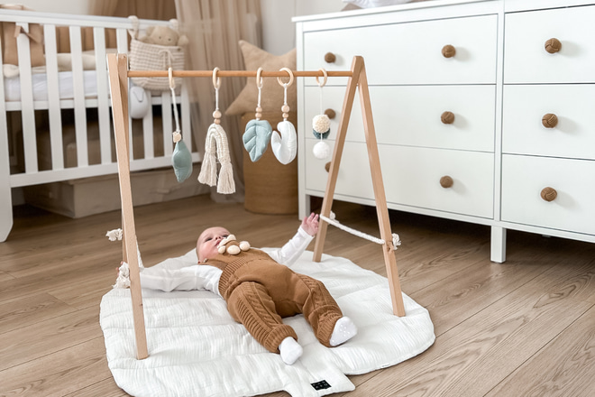 Holz-Babygym - Minze Holz-Babygym - Minze
