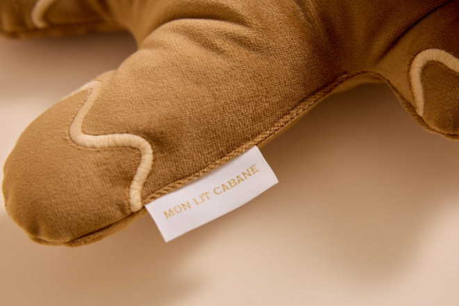 Gingerbread Girl Cushion – Caramel