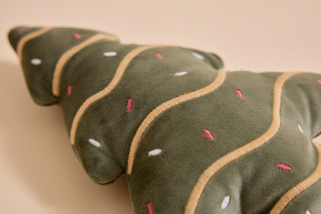 Gingerbread Girl Cushion – Caramel