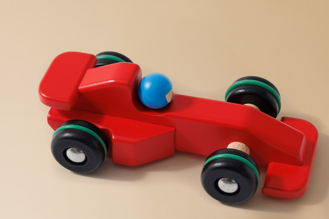 Dřevěná hračka – Závodní auto