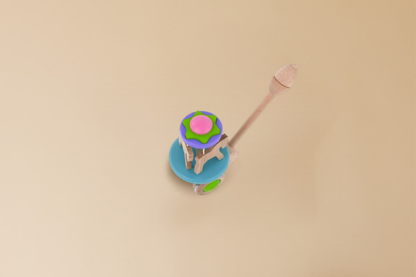 Dřevěná hračka – Kolotoč Push Toy