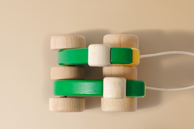 Jumping Frogs Wooden Toy