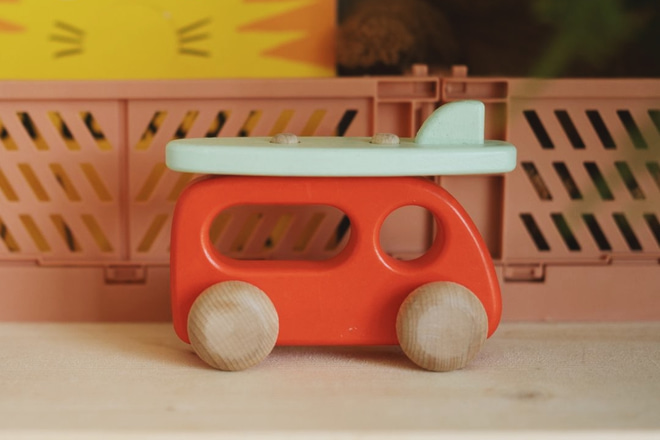 Juguete de madera - Furgoneta de Surf