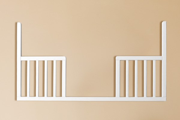 Střední vstupní zábrany pro dětskou postýlku Stella 60x120 – Bílá