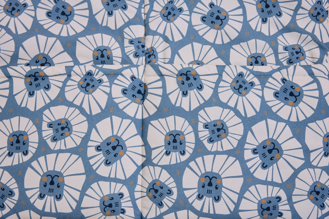 Tasca per letto - Denim Leone