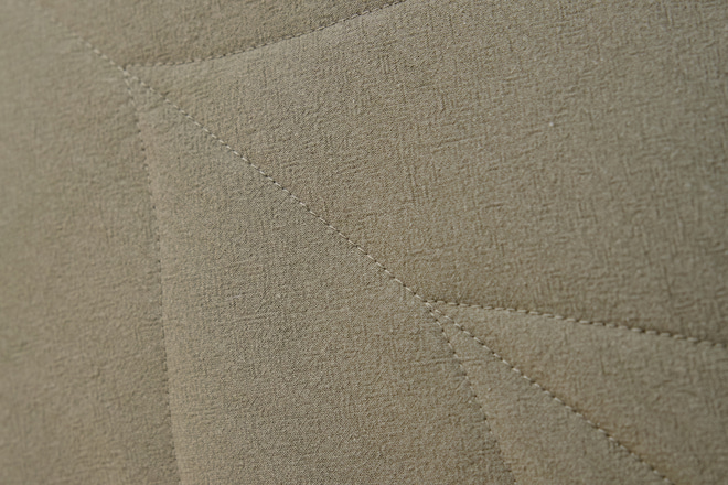 Cuscino Foglia in Cotone – Caramello