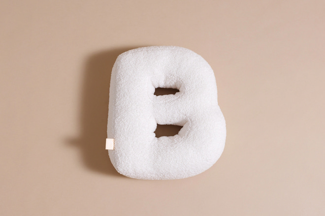 Coussin Lettre B - Bouclé Off White