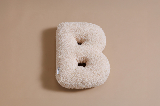 Coussin Lettre B - Bouclé Vanille