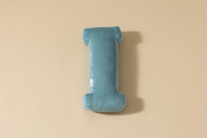 Buchstaben-Kissen I - Blau Kord