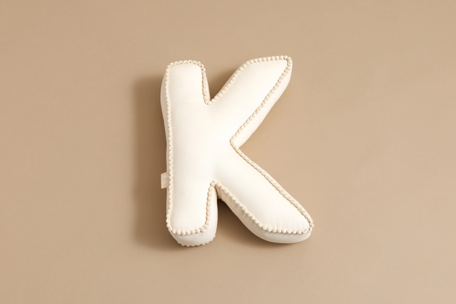 Coussin Lettre K - Boho Vanille