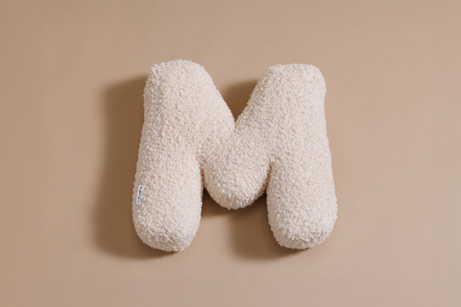 Buchstaben-Kissen M - Vanilla Boucle