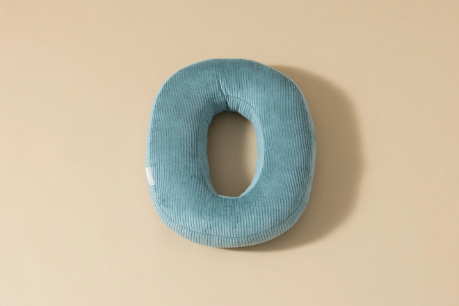 Buchstaben-Kissen O - Blau Kord