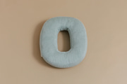Coussin Lettre O - Velours Côtelé Vert d'eau