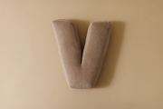 Coussin Lettre V - Velours Côtelé Cappuccino