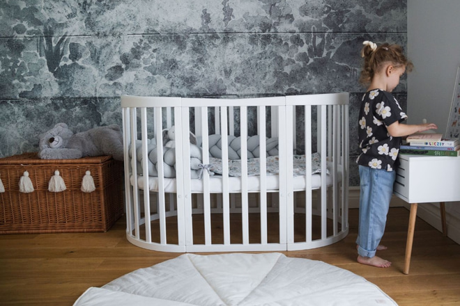 Culla Evolutiva Ovale 7 in 1 con Materasso - Bianco