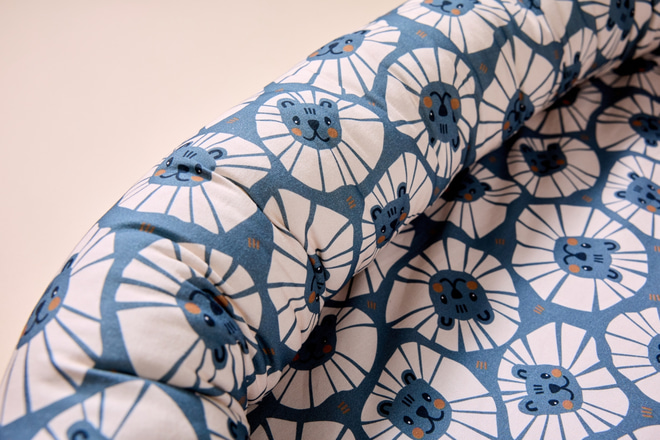 Denim Lion Bed Reducer