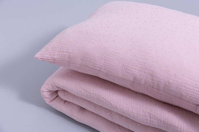 Ensemble Couette et Oreiller 120x170 Mousseline de Coton Avec Garnissage - Sepia Rosé à Pois Dorés