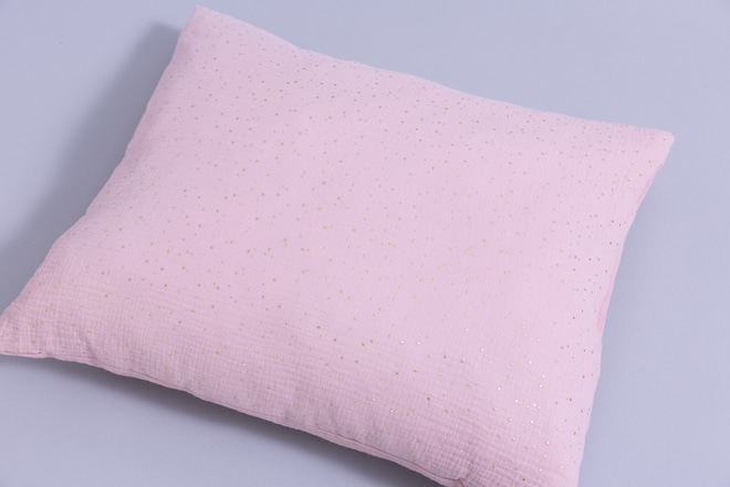 Juego de edredón y almohada de muselina de algodón 120x170 con relleno - Rosa Sepia con Lunares Dorados