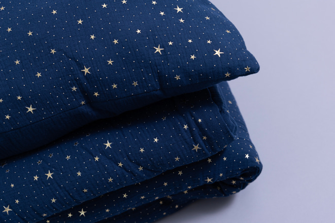 Set piumone e cuscino in mussola di cotone 120x170 - Blu Marino con Stelle Dorate