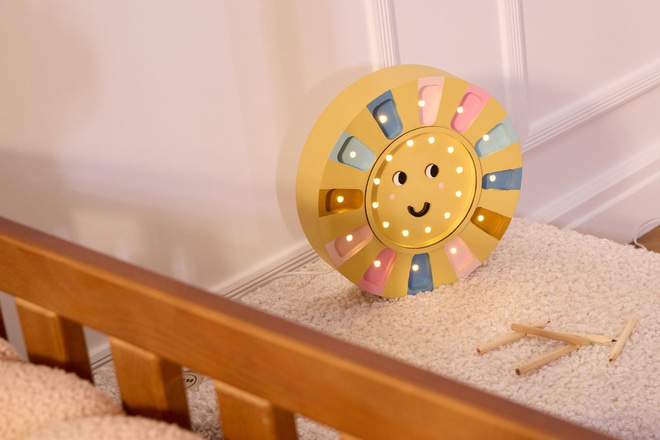 Lampa Little Lights Retro Slunce LED