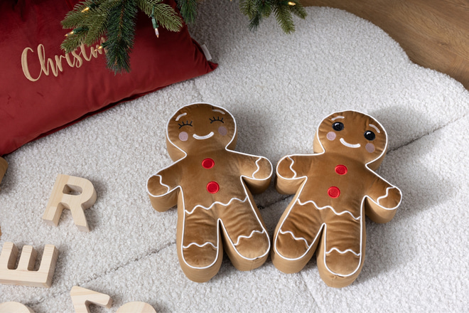 Gingerbread Boy Cushion – Caramel