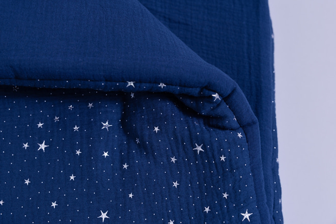 Juego de edredón y almohada de muselina de algodón 120x170 con relleno - Azul Marino con Estrellas Plateadas 