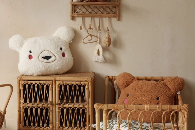 Bouclé-Kissen Teddybär – Ecru