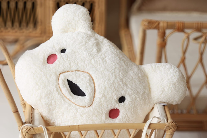 Coussin Bouclé Teddy – Écru