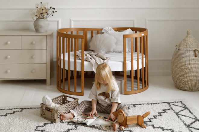 7 in 1 Oval Evolving Cradle - Vintage