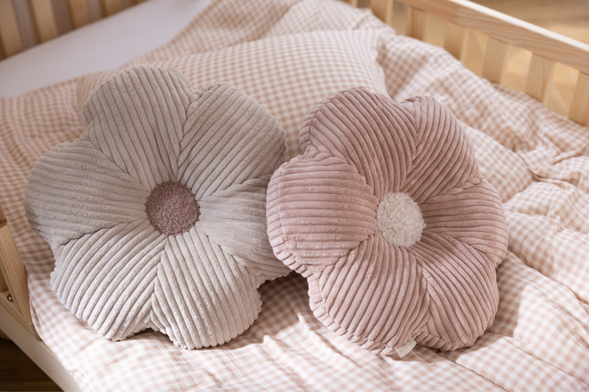 Almofada Margarida em Bouclé – Cru