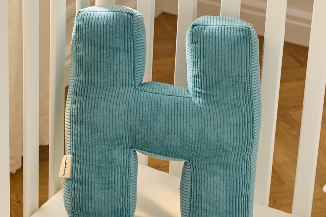 Buchstaben-Kissen H - Blau Kord