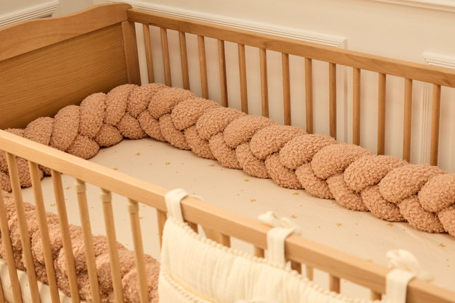 Mantinel Pletený 3 Klasy – Bouclé Broskvová